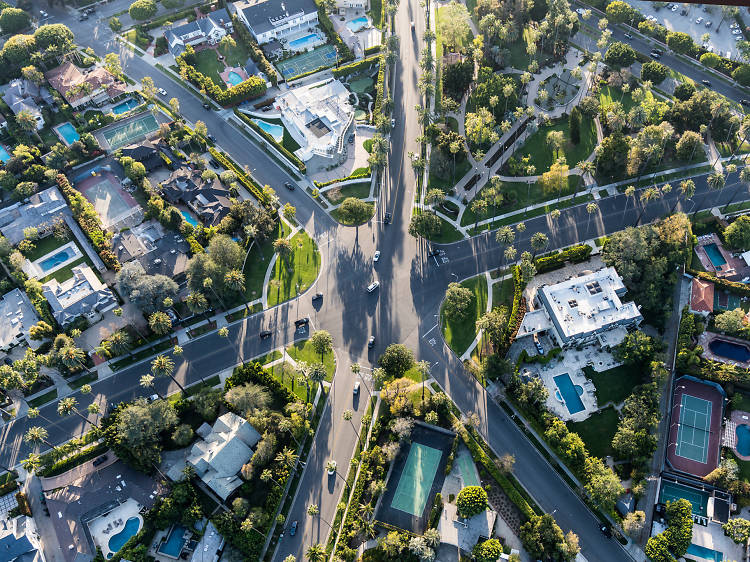 L.A.’s best meme account is asking Angelenos to crown the city’s worst intersection